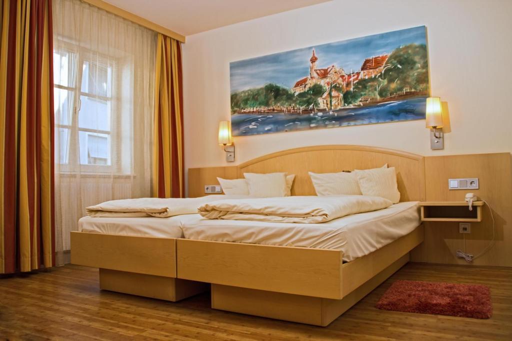 Hotel Gasthof Zum Ochsen เอฮิงเงน ภายนอก รูปภาพ