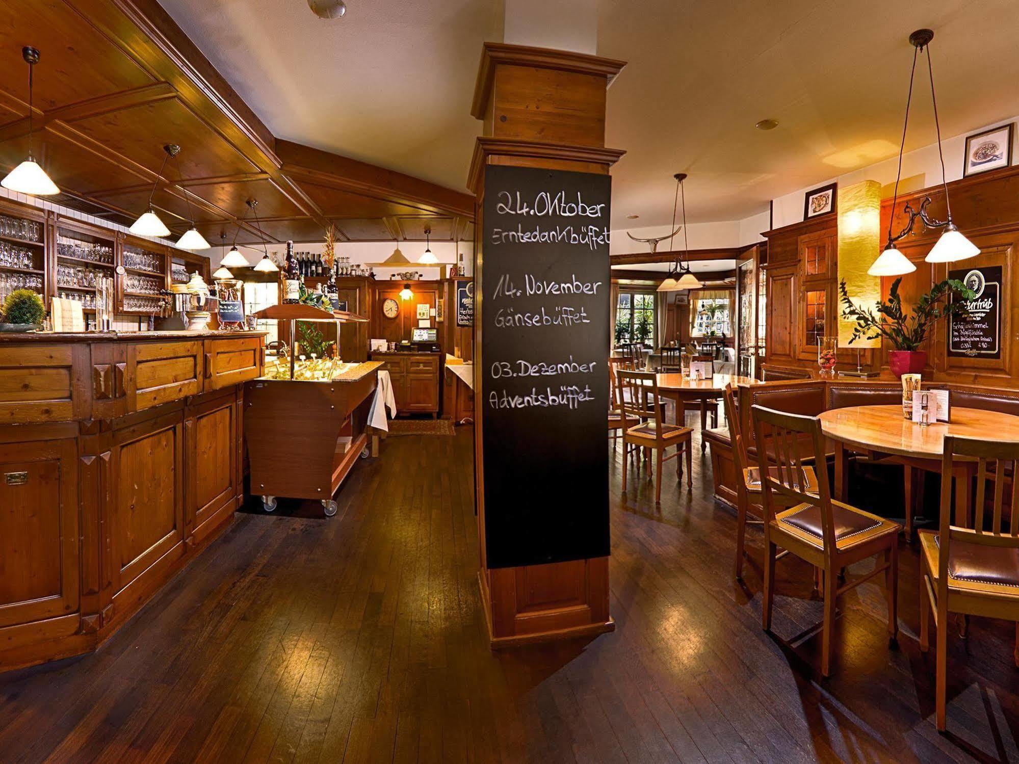 Hotel Gasthof Zum Ochsen เอฮิงเงน ภายนอก รูปภาพ